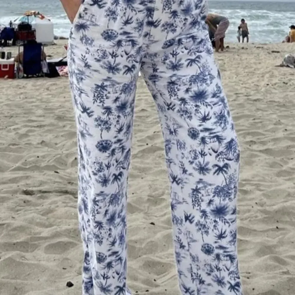 Abercrombie fitch blue floral